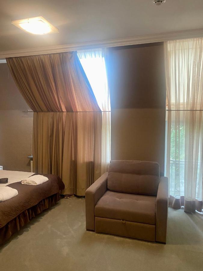 Boutique Hotel Deluxe Kamianets-Podilskyi Ngoại thất bức ảnh