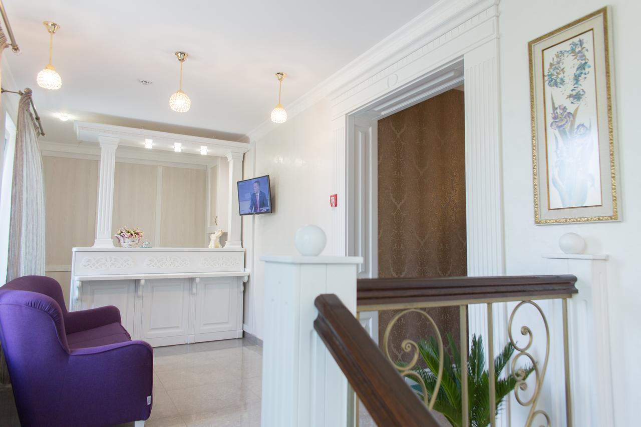 Boutique Hotel Deluxe Kamianets-Podilskyi Ngoại thất bức ảnh