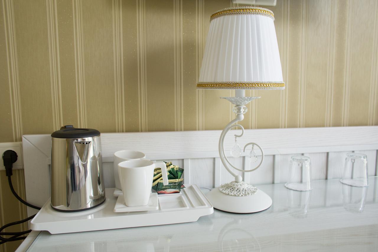 Boutique Hotel Deluxe Kamianets-Podilskyi Ngoại thất bức ảnh