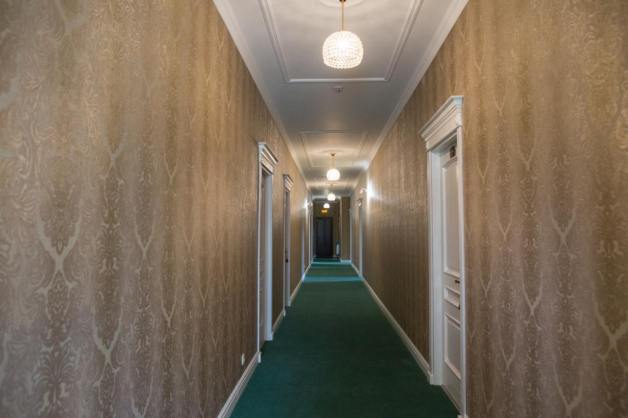 Boutique Hotel Deluxe Kamianets-Podilskyi Ngoại thất bức ảnh